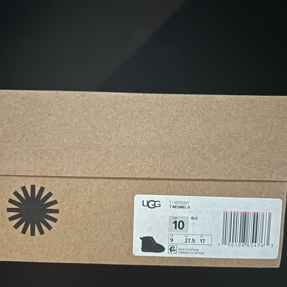 Toddler Ugg Neumel II boots - Picture 7 of 8